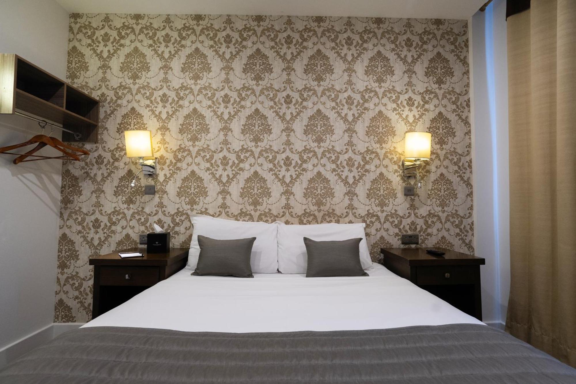 Grand Sapphire Hotel & Banqueting Croydon Bagian luar foto