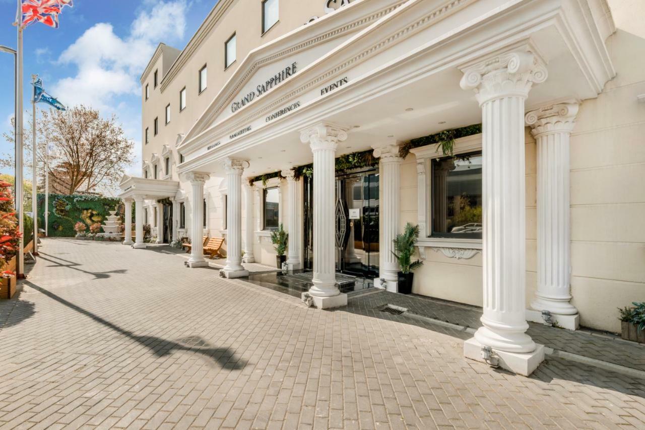 Grand Sapphire Hotel & Banqueting Croydon Bagian luar foto