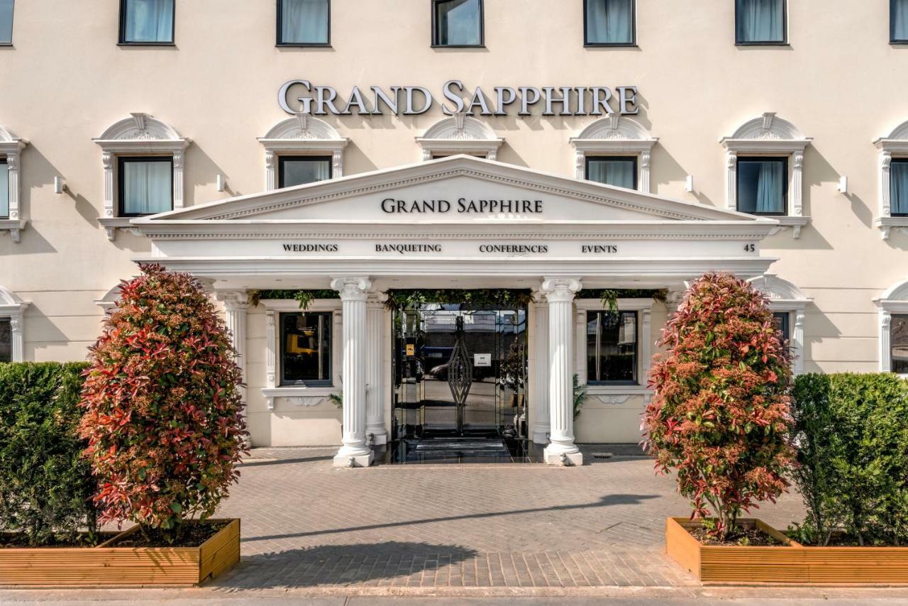 Grand Sapphire Hotel & Banqueting Croydon Bagian luar foto