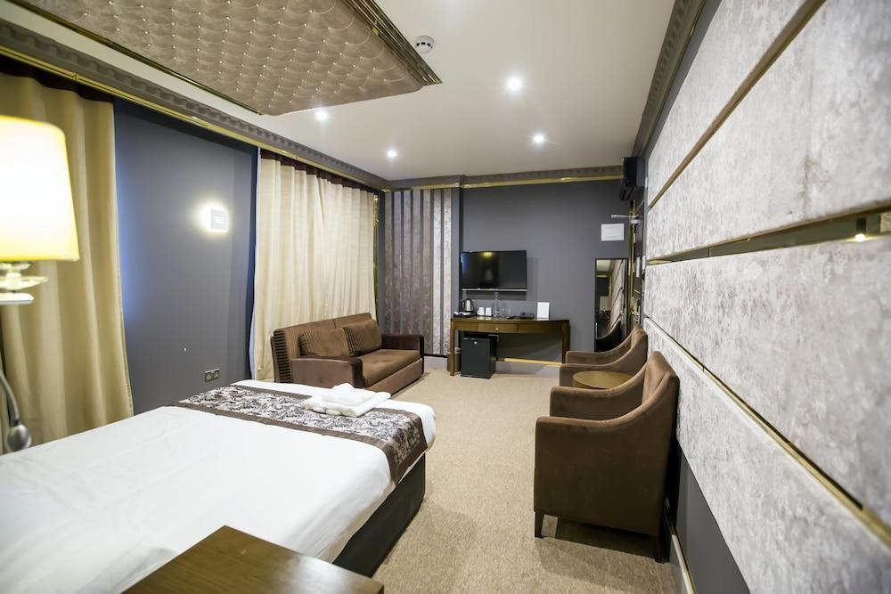 Grand Sapphire Hotel & Banqueting Croydon Bagian luar foto