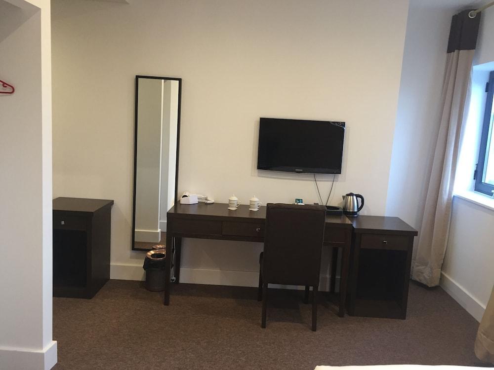 Grand Sapphire Hotel & Banqueting Croydon Bagian luar foto